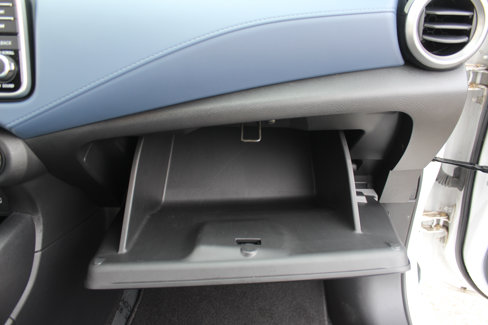 Used 2023 Nissan Versa SV w/ Trunk Package image 46