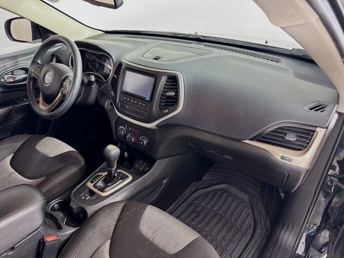 Used 2015 Jeep Cherokee Sport image 29