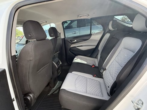 Used 2018 Chevrolet Equinox LS image 5