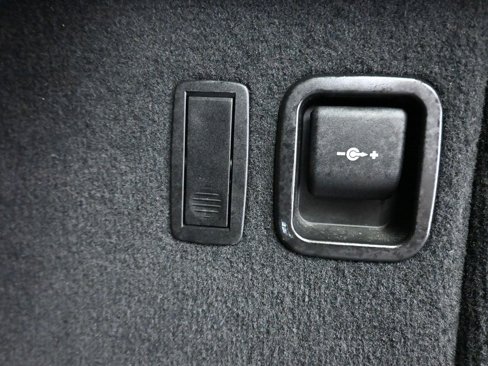 Used 2015 BMW X5 xDrive35d image 51
