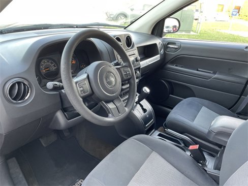 Used 2017 Jeep Compass Sport w/ Power Value Group image 12