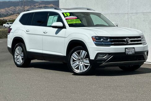 Used 2019 Volkswagen Atlas SEL Premium image 2