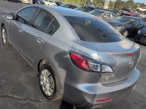 Used 2013 MAZDA MAZDA3 i Sport image 6