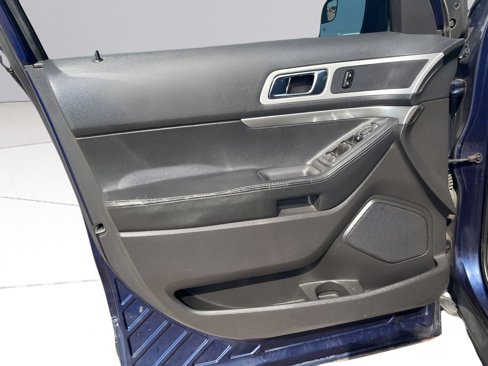 Used 2011 Ford Explorer XLT w/ 201A Rapid Spec Order Code image 34
