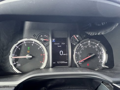 Used 2020 Toyota 4Runner TRD Off-Road image 26