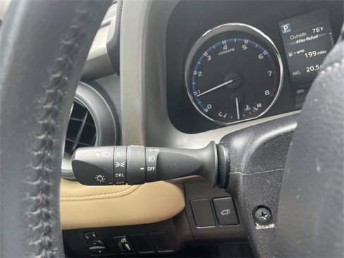 Used 2016 Toyota RAV4 XLE image 28