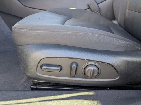Used 2023 Chevrolet Malibu LT image 28