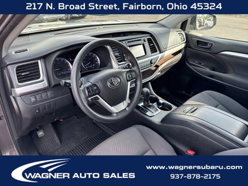Used 2018 Toyota Highlander LE image 9