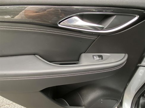 Used 2023 Buick Envision Essence w/ Sport Touring Package image 13