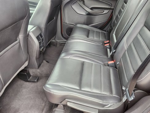Used 2019 Ford Escape Titanium image 9