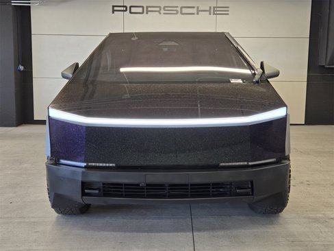 Used 2025 Tesla Cybertruck AWD Crew Cab image 29