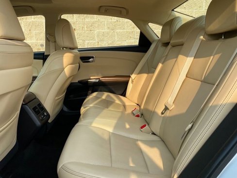 Used 2016 Toyota Avalon Limited image 11