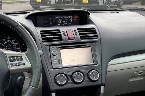 Used 2015 Subaru Forester 2.5i Touring w/ Eyesight & Navigation System image 9