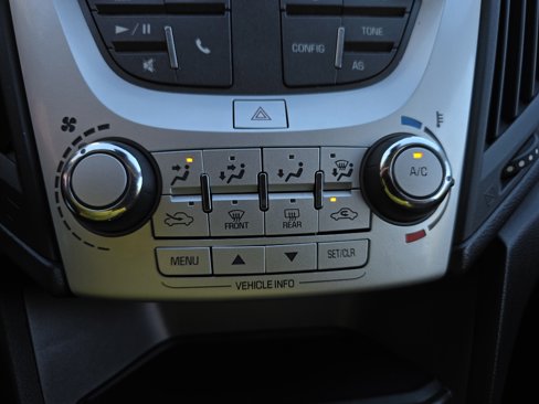 Used 2017 Chevrolet Equinox LS image 18