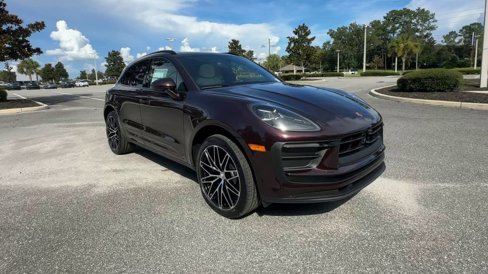 New 2026 Porsche Macan image 2