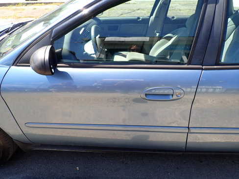 Used 2005 Ford Taurus SE image 24