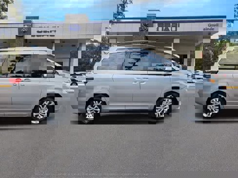 Used 2017 Toyota Sienna XLE Premium image 7