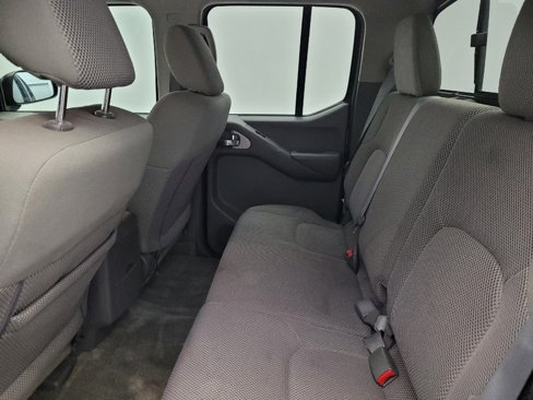 Used 2016 Nissan Frontier SV image 18
