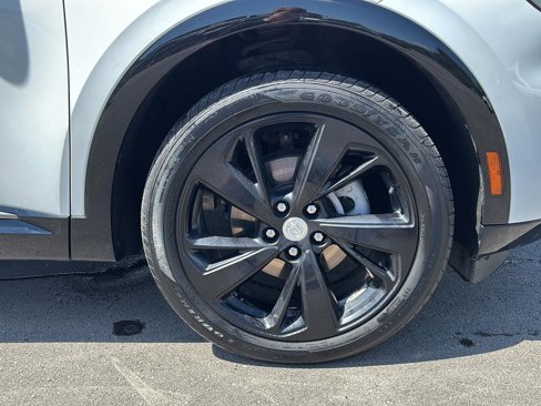 Used 2021 Buick Envision Essence w/ Sport Touring Package image 12