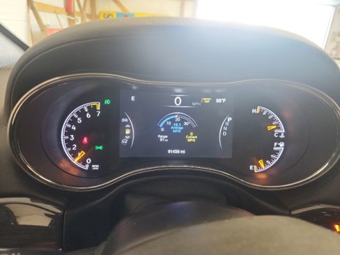Used 2018 Jeep Grand Cherokee Overland image 23