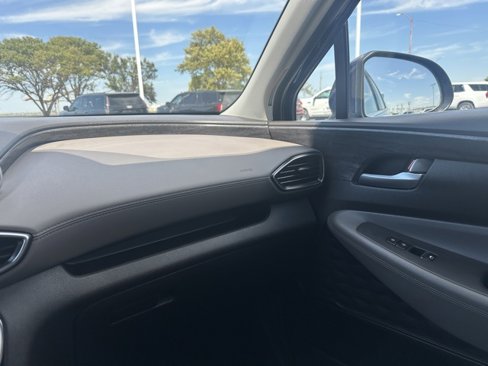 Used 2020 Hyundai Santa Fe SE image 26