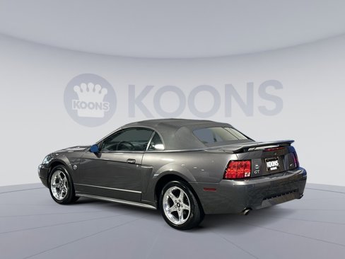 Used 2004 Ford Mustang GT image 4