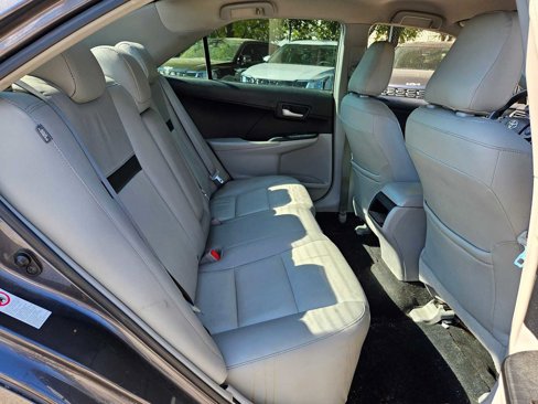 Used 2013 Toyota Camry L image 16
