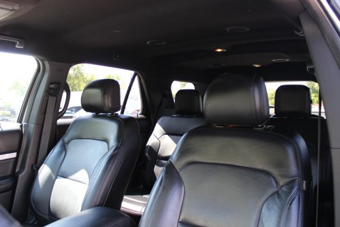 Used 2017 Ford Explorer XLT w/ Equipment Group 202A image 17