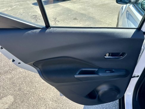 Used 2021 Nissan Kicks SV image 28
