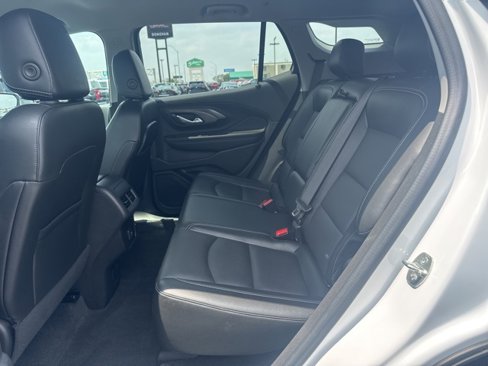 Used 2024 GMC Terrain SLT image 21