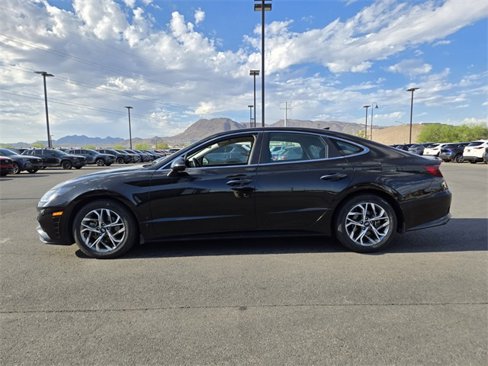 Used 2022 Hyundai Sonata SEL w/ Convenience Package image 3
