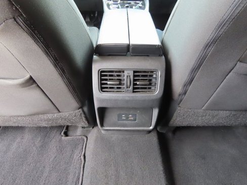 Used 2022 Nissan Rogue SV image 23