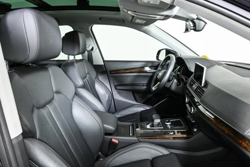 Used 2020 Audi Q5 2.0T Premium Plus w/ Premium Plus Package image 23