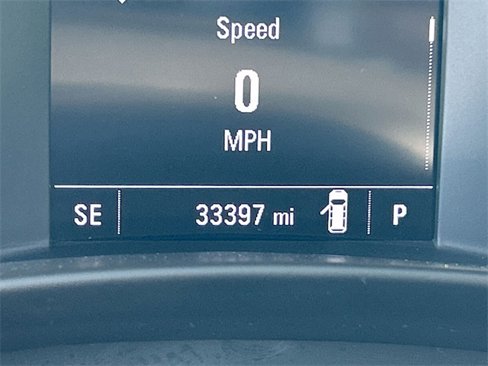 Used 2022 Chevrolet Equinox LS image 12