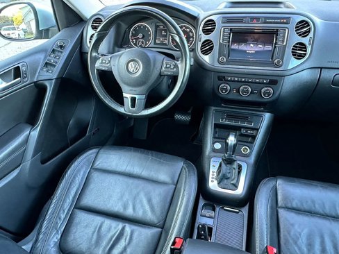 Used 2016 Volkswagen Tiguan SEL image 12