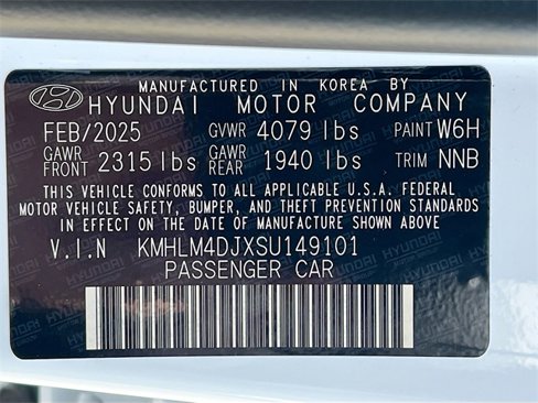 New 2025 Hyundai Elantra SEL image 29
