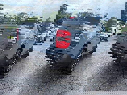 Used 2024 Ford Maverick Lariat image 3