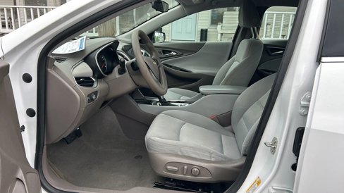 Used 2022 Chevrolet Malibu LT image 16