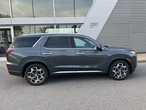 Used 2021 Hyundai Palisade Calligraphy w/ Winter Package image 16