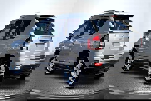 Used 2016 Jeep Compass Sport w/ Power Value Group image 2