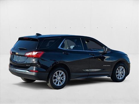 Used 2020 Chevrolet Equinox LT w/ Driver Convenience Package image 5