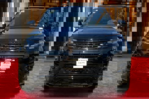 Used 2024 Land Rover Range Rover Evoque Dynamic SE image 3