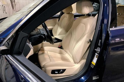 Used 2017 BMW 530i xDrive image 7