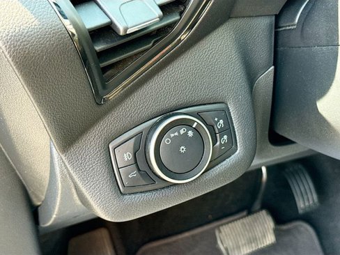 Used 2018 Ford Escape SEL image 11