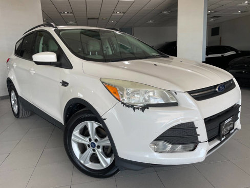 Used 2014 Ford Escape SE w/ Equipment Group 201A image 1
