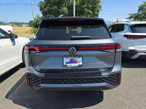 New 2025 Volkswagen Tiguan SE R-Line image 5