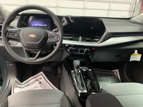 New 2025 Chevrolet Trax LT image 12