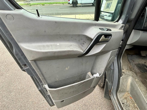 Used 2008 Dodge Sprinter 2500 image 10