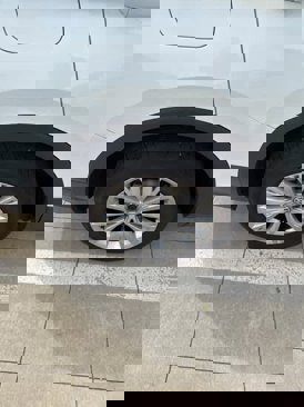 Used 2018 Volkswagen Tiguan S image 5