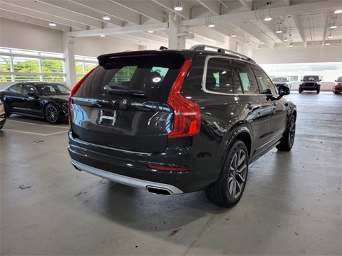 Used 2019 Volvo XC90 T6 Momentum w/ Advanced Package image 9